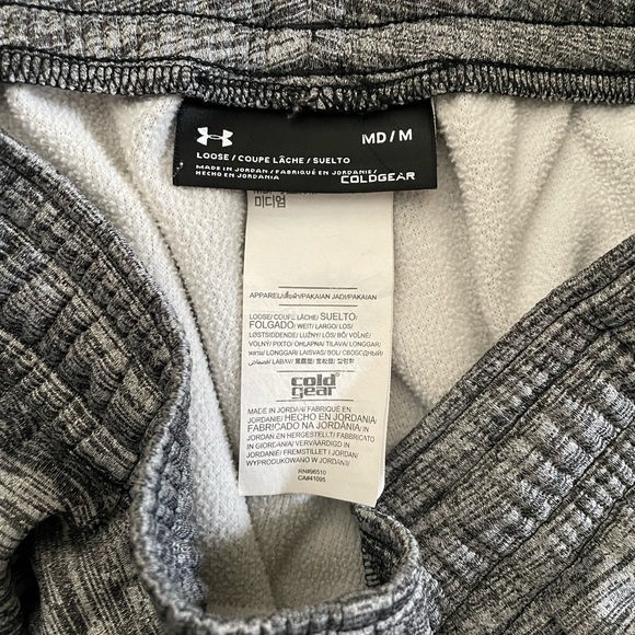 UNDER ARMOUR Cold Gear gray wide leg sweatpants size medium - Picture 6 of 6